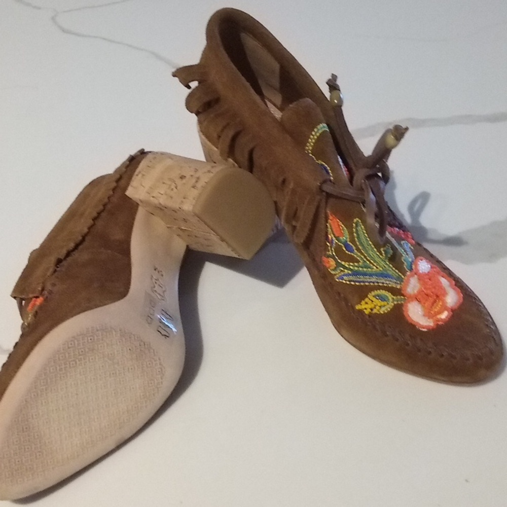 New Fringe Bootie Sz 5 Without Box Bohemian Vibe Colorful - Picture 7 of 15